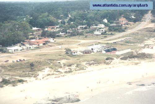 Club Piedra Lisa desde el mar