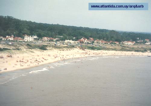 Otra vista de Playa Brava desde el Oeste